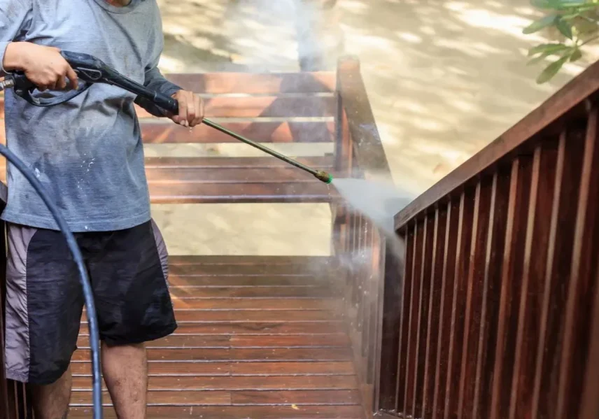 why-pressure-wash-your-house-before-painting featured image