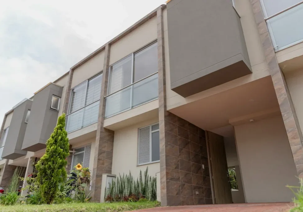 commercial-exterior-painting-longer-in-winter featured image